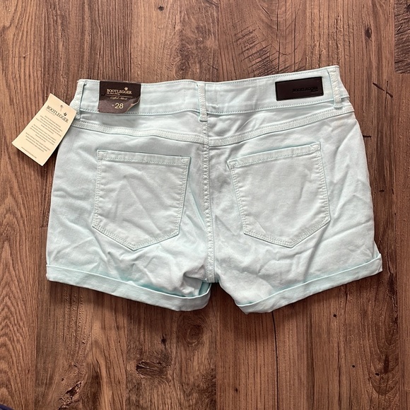 BNWT Bootlegger Shorts Sz 28 - Picture 3 of 4